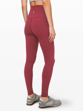 Lululemon Wunder Under Super High Rise Full-On Luxtreme 28"
Chianti size 10
